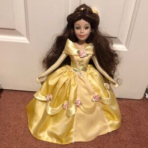 Beautiful Vintage🥳HP🥳Belle Doll with Stand